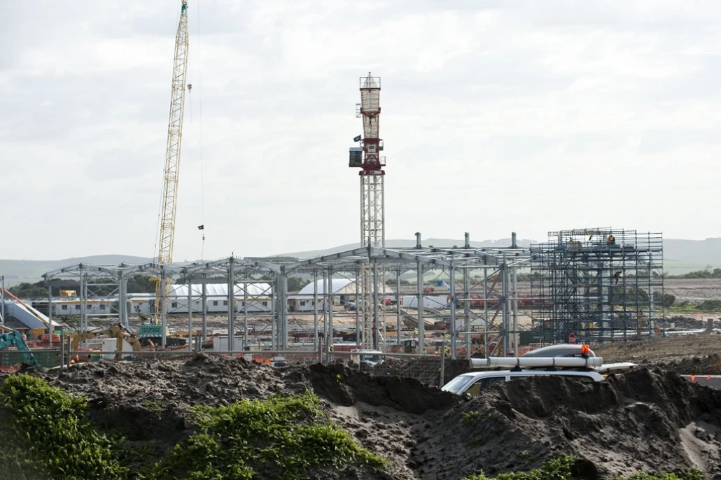 4 May 2010 - plant site works, reverse osmosis building