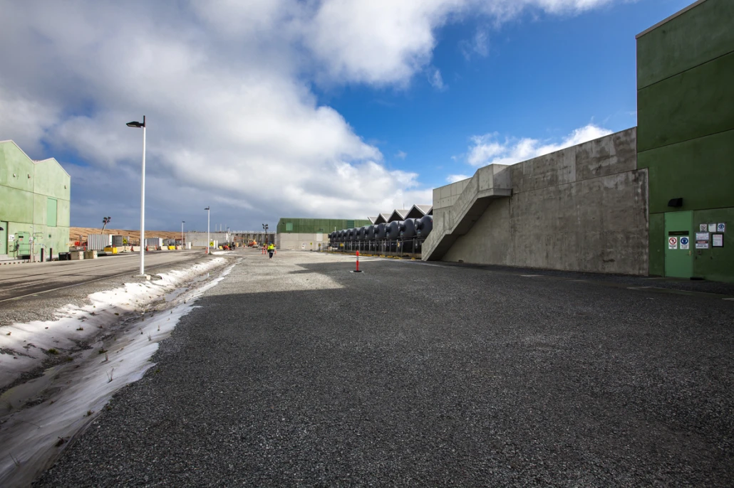 TDJV-PHOT-HPCM-B7603 Looking towards pre-treatment area